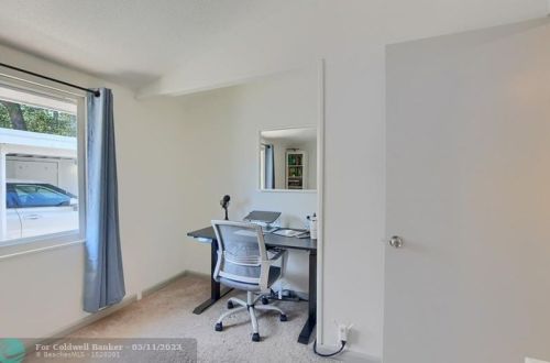 5173 Lake Blvd, Delray Beach FL  33484-4265 exterior