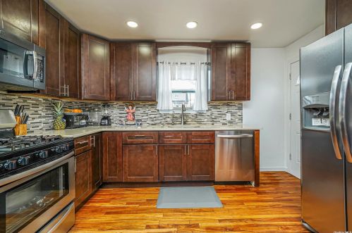 40 State Ave, Wheatley Heights NY  11798-4311 exterior