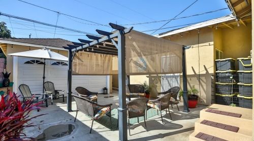 4561 Adenmoor Ave, Lakewood CA  90713-2515 exterior