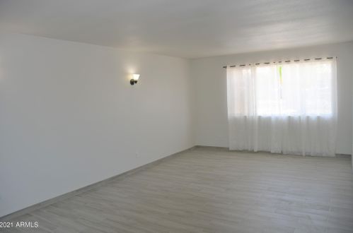 12001 45th Dr, Glendale AZ  85304-3010 exterior