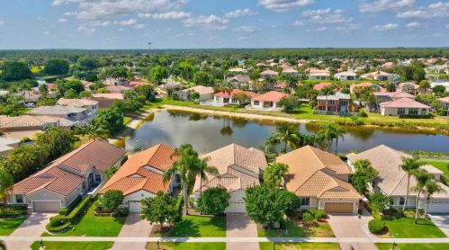 18641 Sea Turtle Ln, Boca Raton, FL 33498-4924