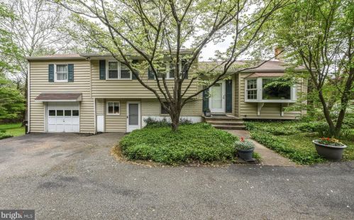 43 Betsy Ln, Prospectville, PA 19002-5737