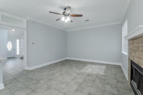 1732 Prescott Dr, Lewisville TX  75028-2078 exterior