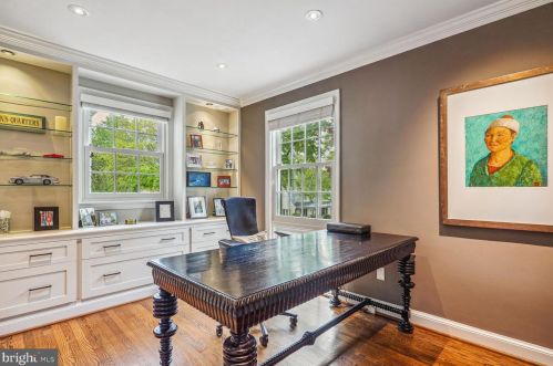 2225 46th St, Washington, DC 20007-1032