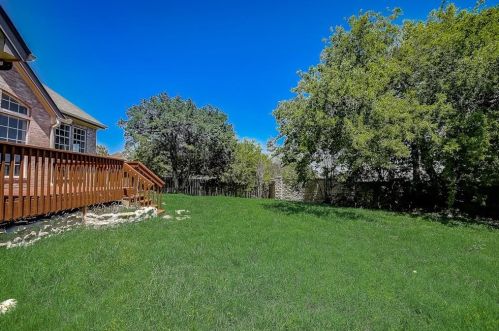 100 Parque Cir, Georgetown TX 78626-4537 exterior