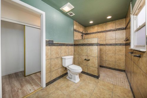 1413 Theo Ave, Modesto CA  95350-0626 exterior