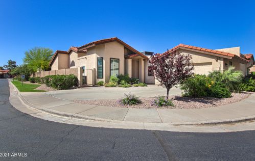 5533 Desert Hills Dr, Scottsdale AZ  85254-5727 exterior