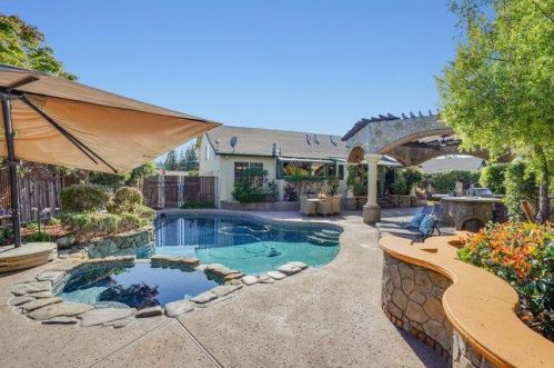 4799 Pinemont Dr, Campbell, CA 95008-5741