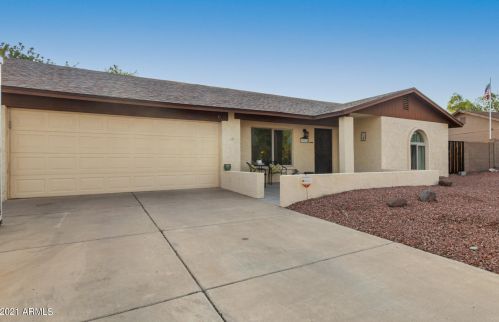 19236 14th Dr, Phoenix, AZ 85027-5408