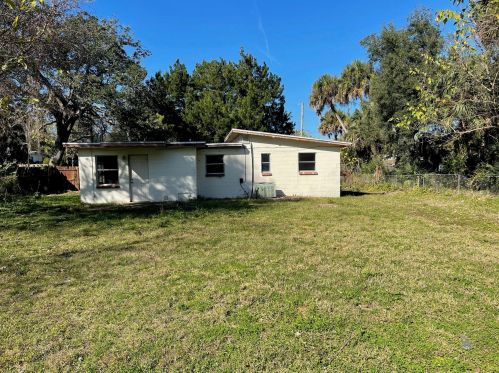 1207 Linda Ln, Daytona Beach, FL 32117-3205