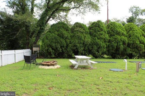 9657 Randall St, Laurel DE  19956-4314 exterior