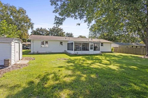 602 Zelas Dr, Green Bay, WI 54311-7527