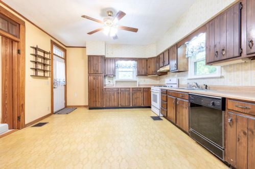 217 Spring Ave, Bellefontaine OH  43311-1803 exterior