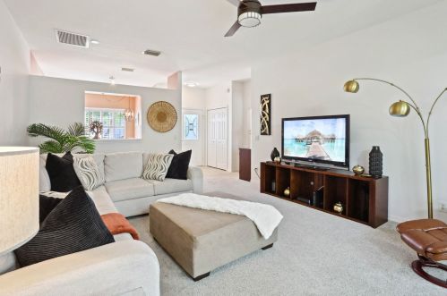 899 Sarria Ct, Fort Pierce FL  34986-1700 exterior