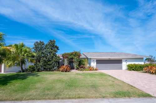 206 Dan River Ct, Marco Island, FL 34145-4212