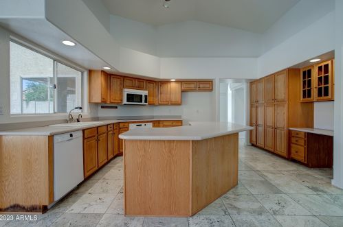 4632 Crocus Dr, Phoenix AZ 85032-5747 exterior