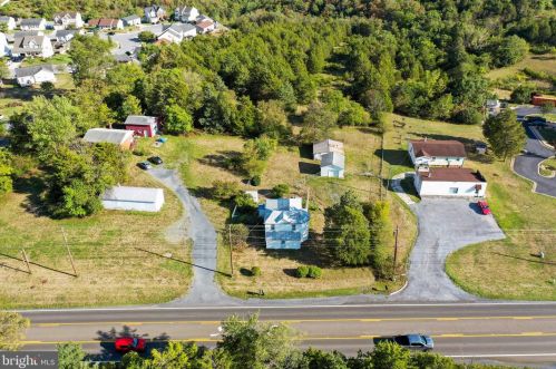 33456 Old Valley Pike, Strasburg VA  22657-3702 exterior