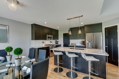 9833 Kahler Ave, Monticello, MN 55362-8179