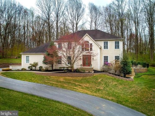 1350 Skelp Level Rd, Downingtown PA  19335-4042 exterior