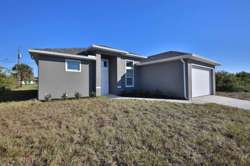 452 1st Pl, Cape Coral, FL 33909-1910