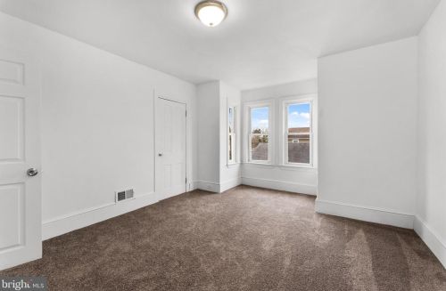 252 Greenwich Ave, West Deptford NJ  08066-2229 exterior