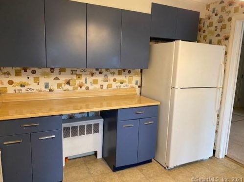 34 Robert Ln, Wallingford CT  06492-4317 exterior