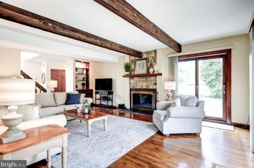 1030 Beaumont Rd, Berwyn PA  19312-2040 exterior