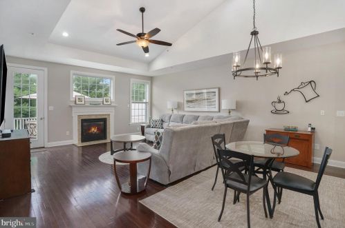 234 Hopewell Dr, Collegeville PA  19426-2852 exterior