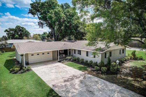 336 Skyland Dr, Lakeland, FL 33813-1111