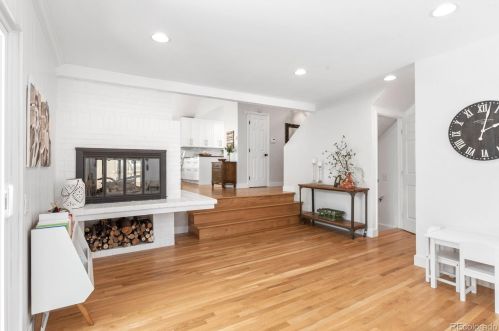 7869 Valentia St, Englewood CO  80112-3301 exterior