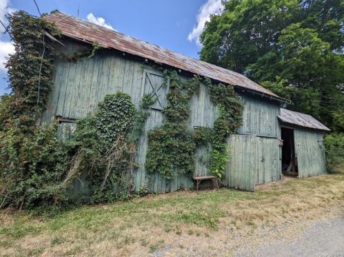 69 Jessup Switch Rd, Florida NY  10921-2900 exterior