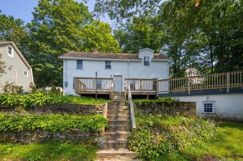 35 Market St, Putnam CT  06260-1719 exterior