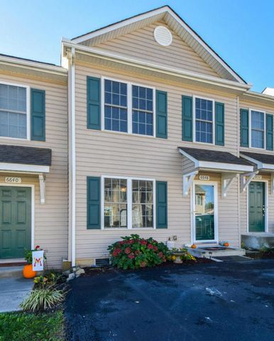 6648 Village Green Dr, Roanoke, VA 24019-5009