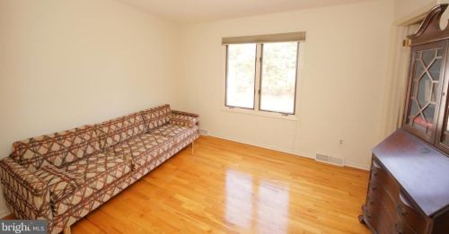 45 Laurel Wood Dr, Trenton NJ 08648 exterior