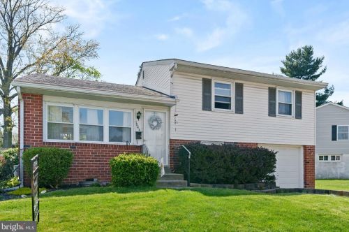 1044 Poplar St, Lansdale, PA 19446-1921
