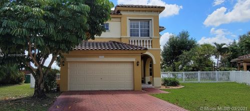 13660 51st St, Hollywood, FL 33027-5906