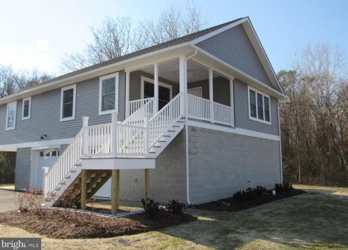 202 Willow St, Laurel, DE 19956-1716