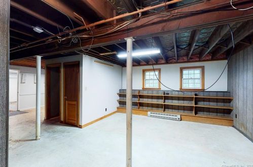 46 Sabin St, Putnam CT  06260-1842 exterior
