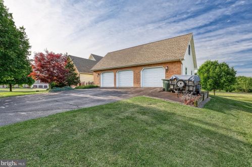 201 Mdw Ln, Navy Sup Dpt PA 17055-9531 exterior