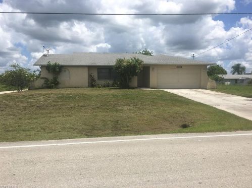 4016 12th St, Lehigh Acres, FL 33976-2720