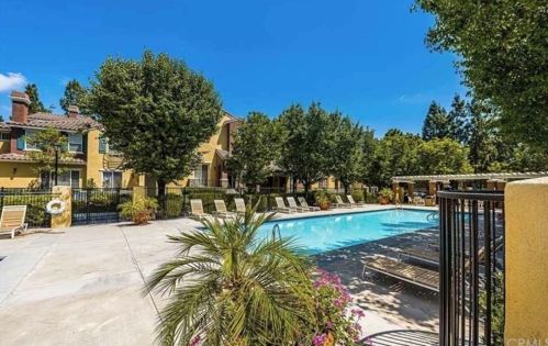 1512 Timberwood, Irvine CA  92620-0285 exterior