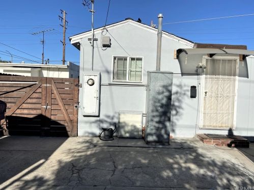 5931 Orange Ave, Long Beach CA  90805-3553 exterior