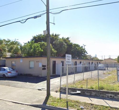 904 10th St, West Palm Beach, FL 33401-3261