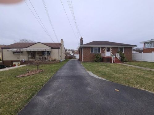 3004 Valley Ridge Rd, Mckeesport, PA 15133-2410