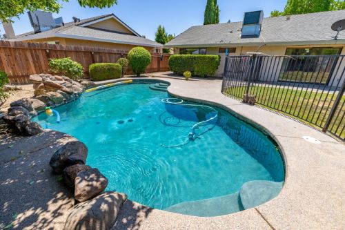 28 Clover St, Woodland CA  95695-3108 exterior