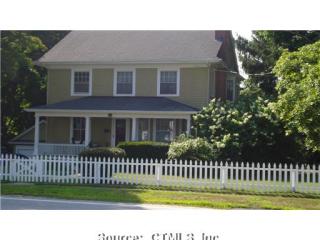 106 Rope Ferry Rd, Waterford, CT 06385-2620