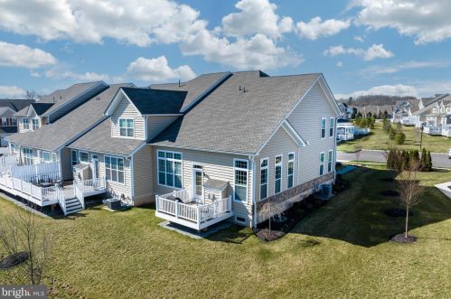 190 Iron Hill Way, Collegeville PA  19426-2833 exterior