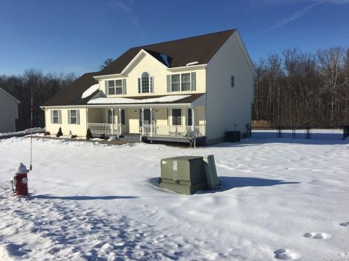 51 Highland View Pl, Middletown, NY 10940-4648