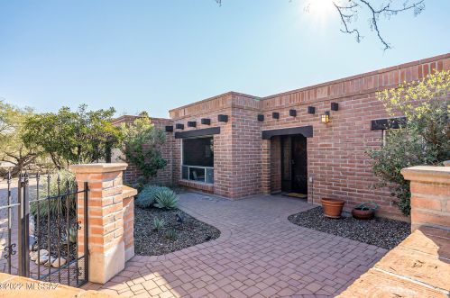 4450 Havasu Rd, Tucson, AZ 85718-2520