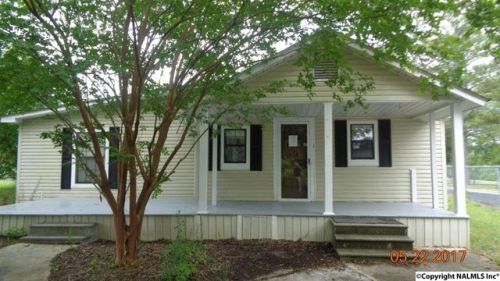 1831 Whites Chapel Rd, Gadsden, AL 35901-8169